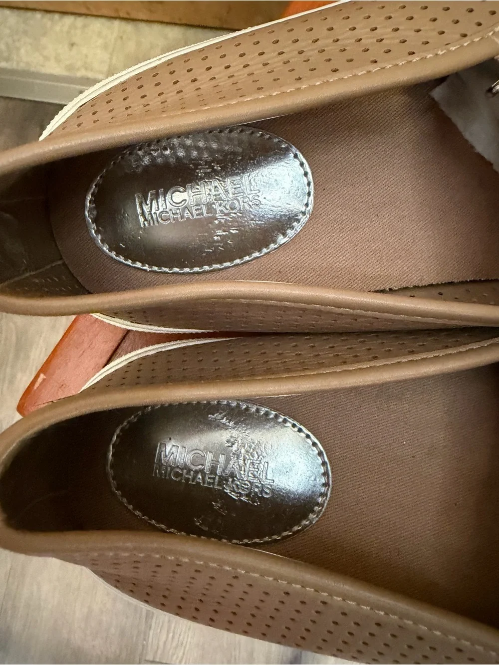 MICHAEL KORS Women’s Perforated Taupe Slip On Sneakers. Size 9.5 US